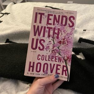It Ends With Us - Colleen Hoover